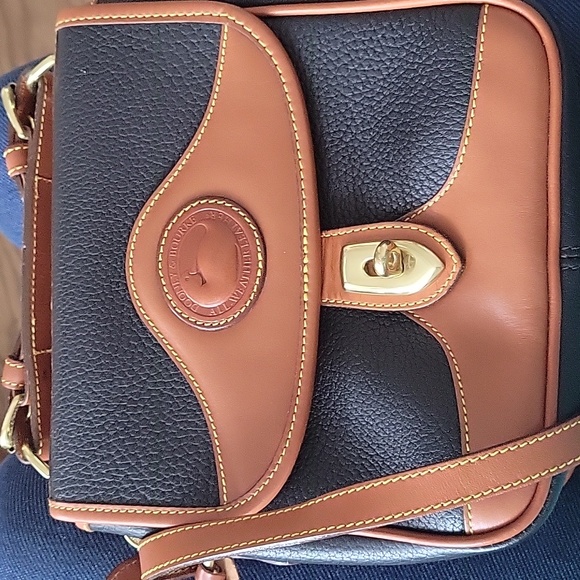 Dooney & Bourke Handbags - Vintage Two Toned Dooney and Bourke Bag.